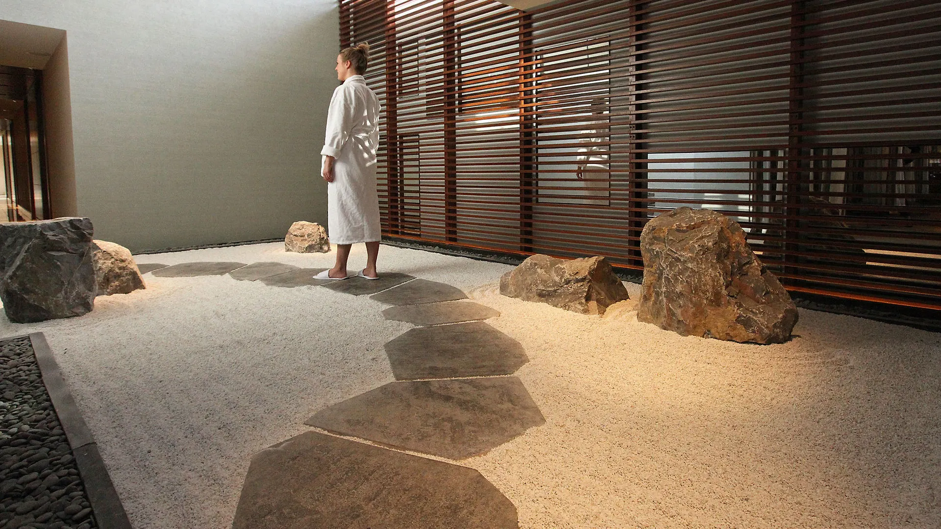 Hotel Okura Amsterdam - The Leading Hotels Of The World