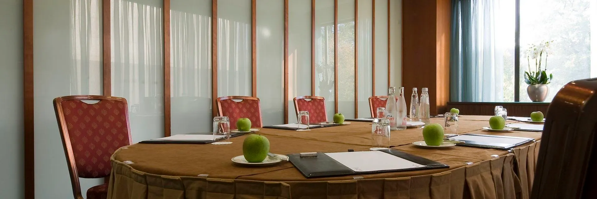 Hotel Okura Amsterdam - The Leading Hotels Of The World